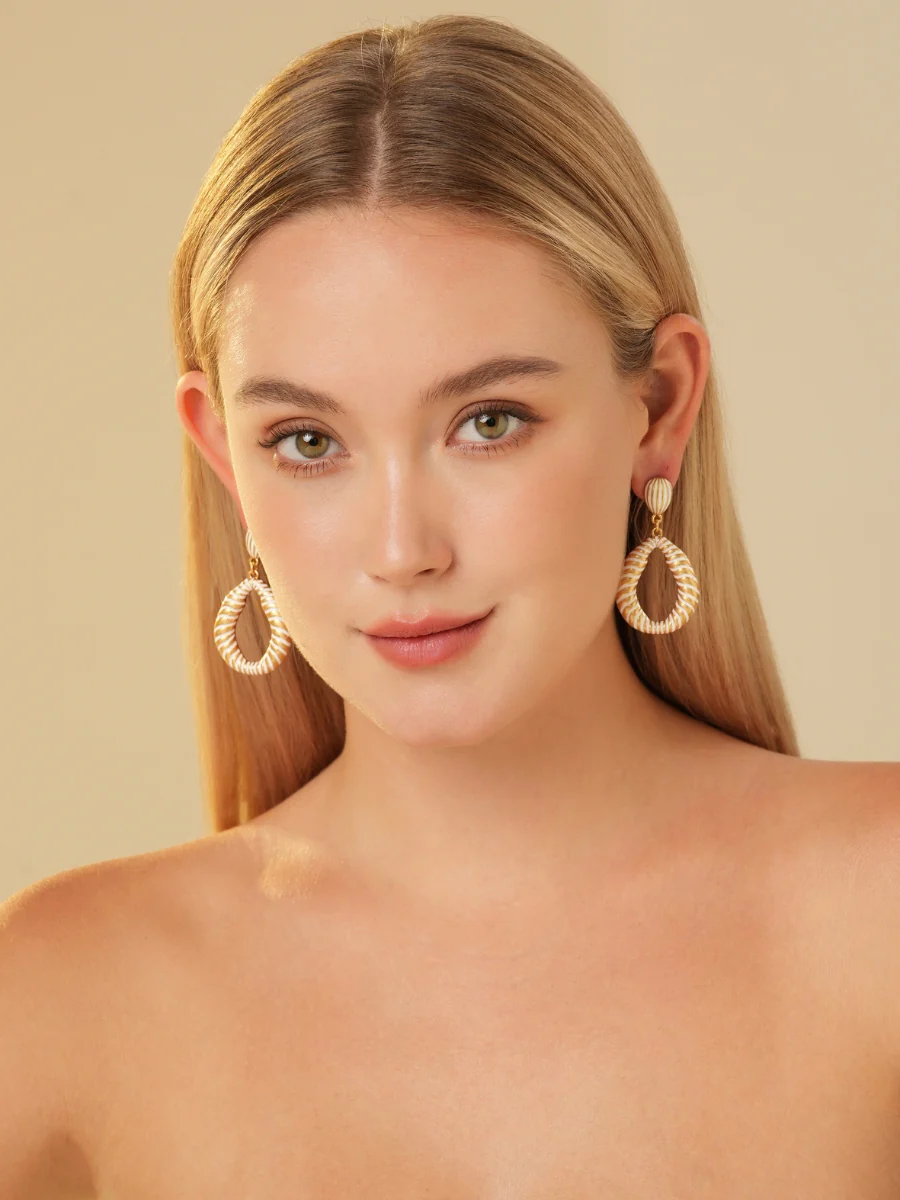 Going For Gold Hammered Enamel Earrings - Image 3