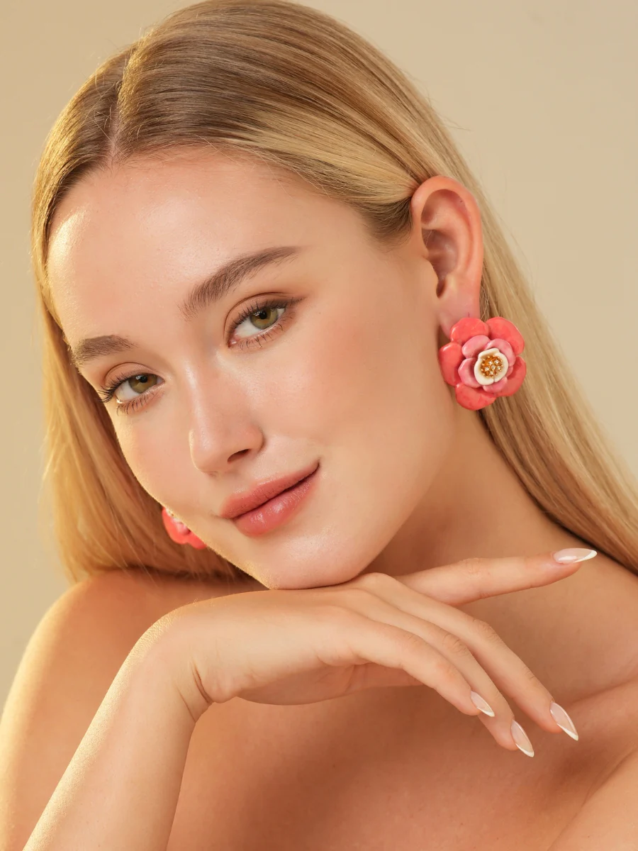 Hawaii Hibiscus Brushed Enamel Stud Earrings - Image 6