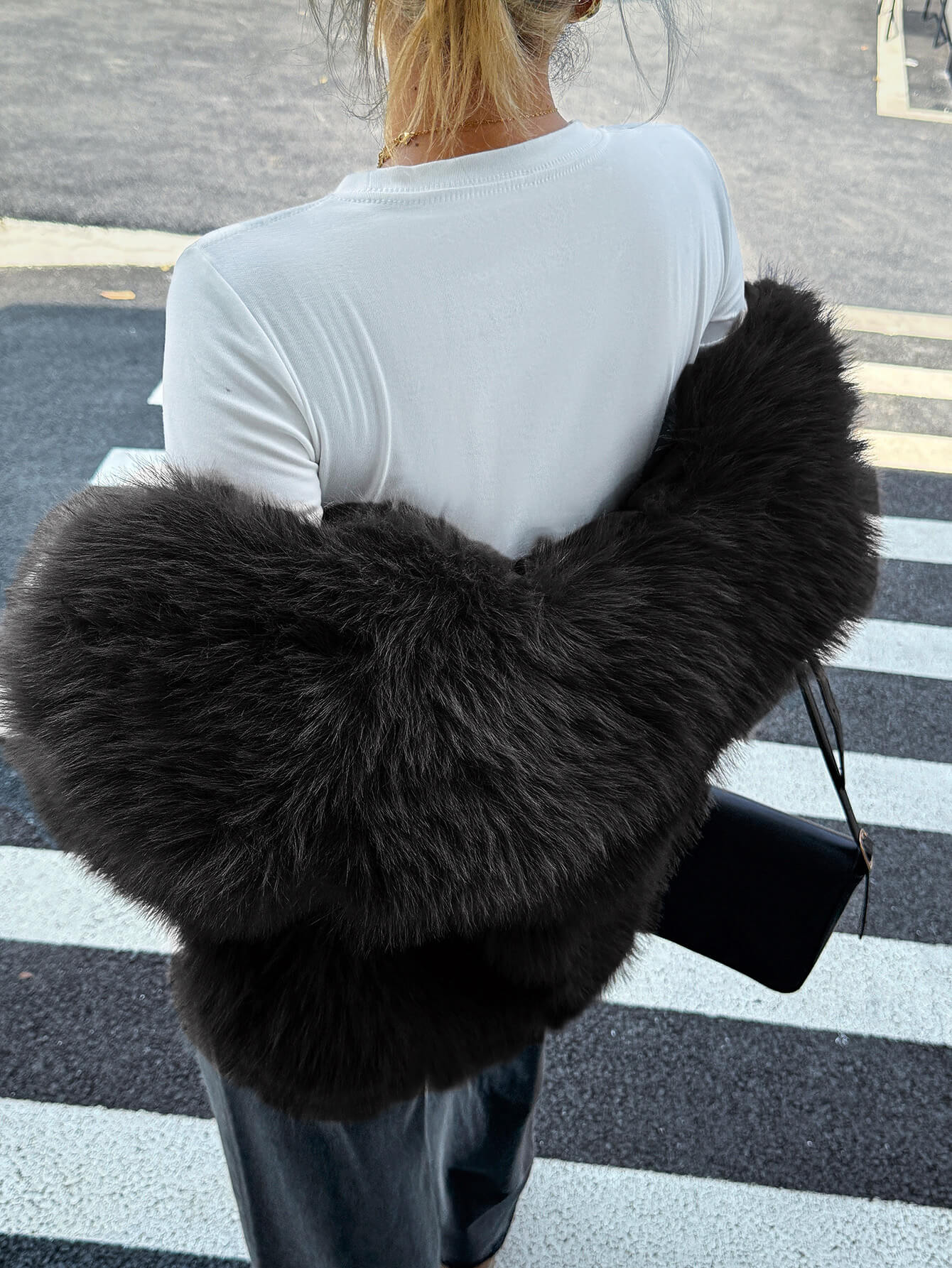 Helios Lined Faux Fur Coat - black - Image 5