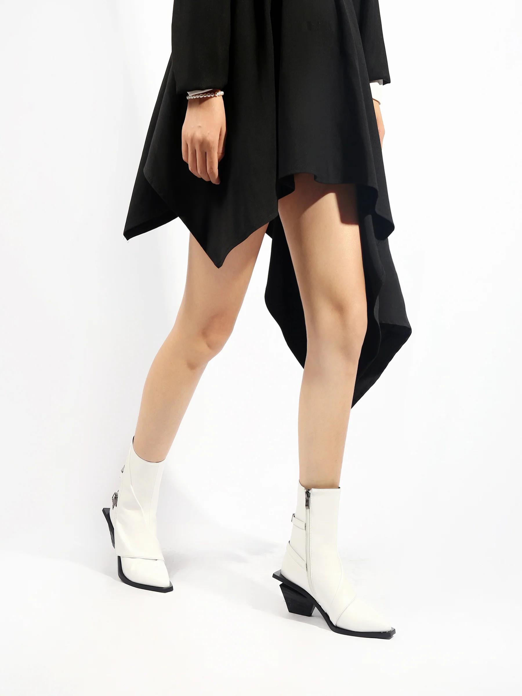 JADY ROSE | BLOCK HEEL LEATHER ANKLE BOOTIE - WHITE - Image 11