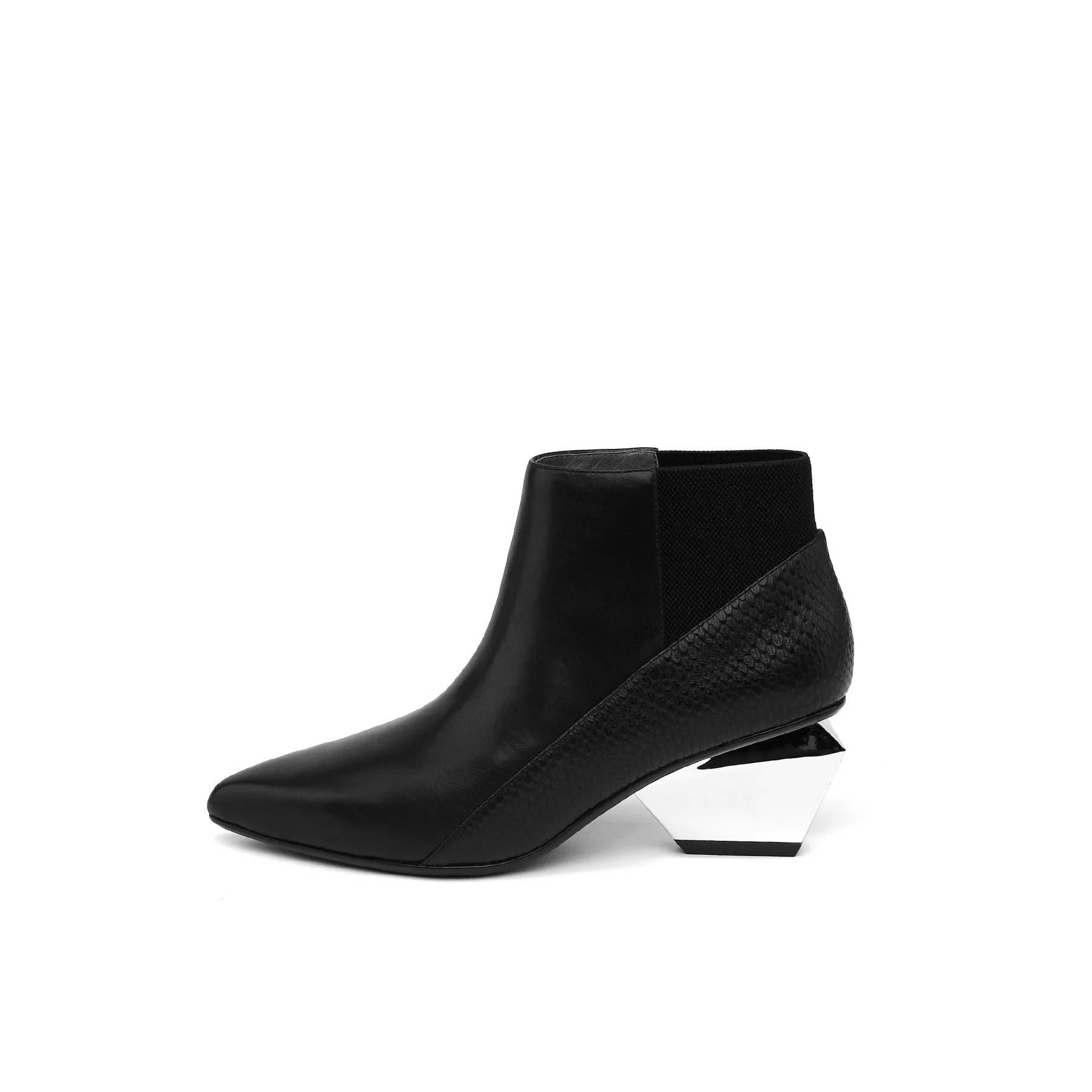 JADY ROSE | GEOMETRY-HEEL LEATHER ANKLE BOOT - Black - Image 2