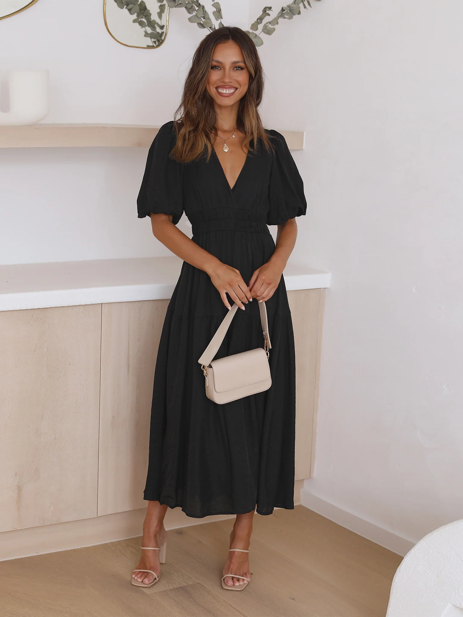 KIMONA SMOCKED SHORT SLEEVE MAXI DRESS - BLACK - Image 4