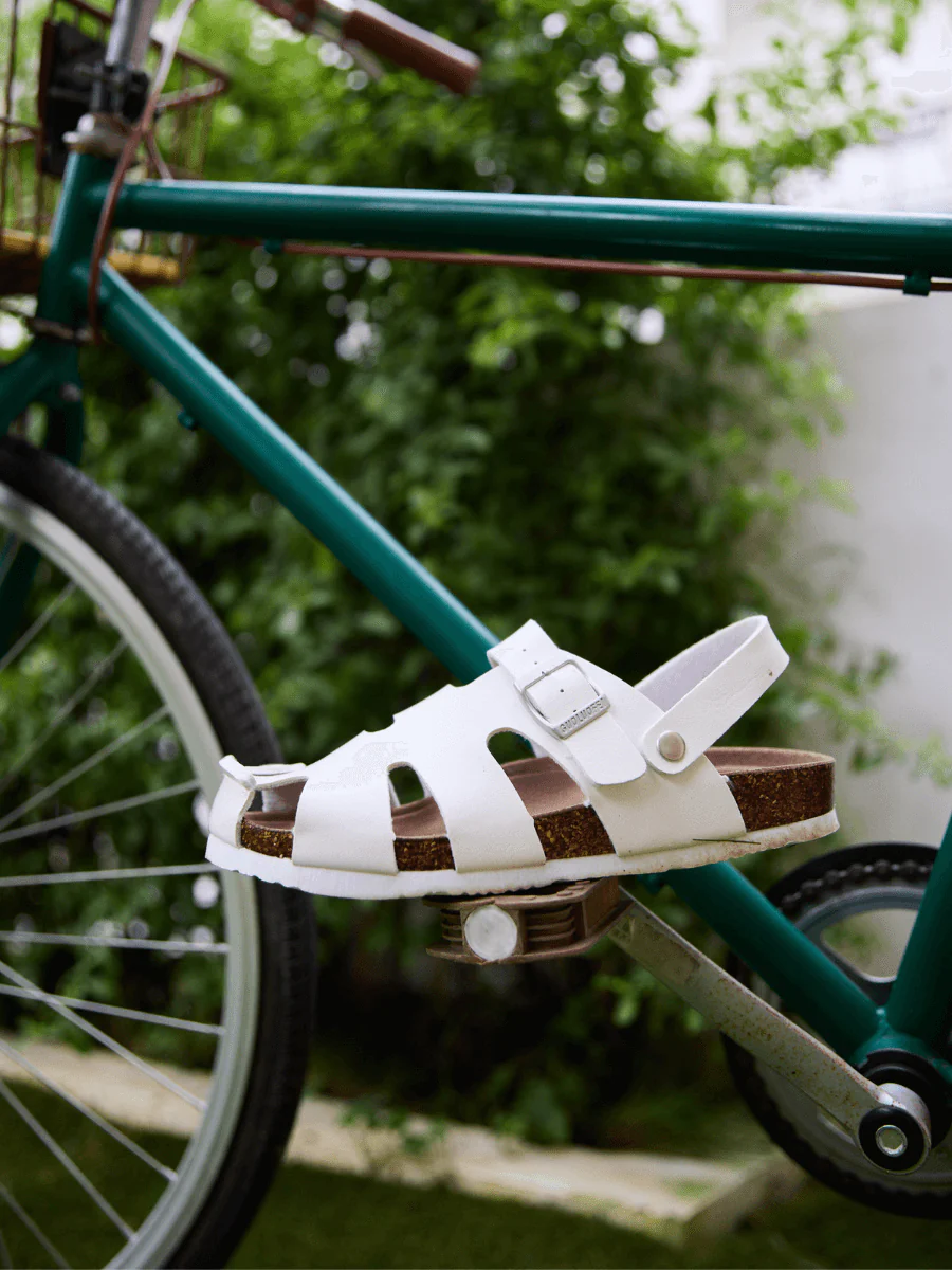 Maibulun | Bernadette Cut-Out Slingback Clog - White - Image 9