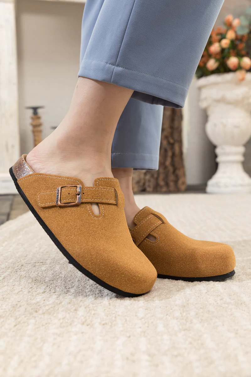 Maibulun | Buckle Suede Classic Clogs - Ginger - Image 3