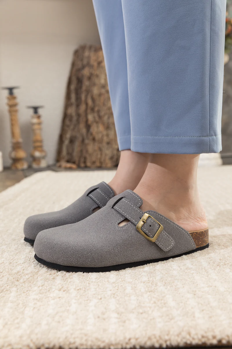 Maibulun | Buckle Suede Classic Clogs - Grey - Image 3