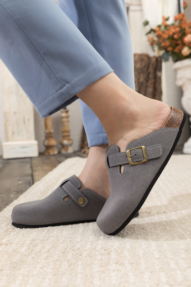 Maibulun | Buckle Suede Classic Clogs - Grey - Image 5