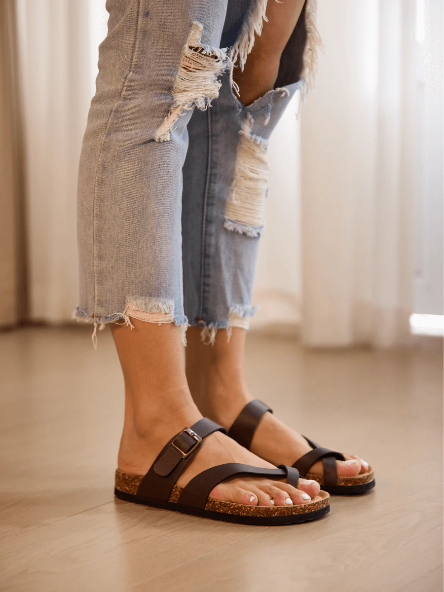 Maibulun | Criss Cross Thong Toe Footbed Sandal - Brown - Image 2