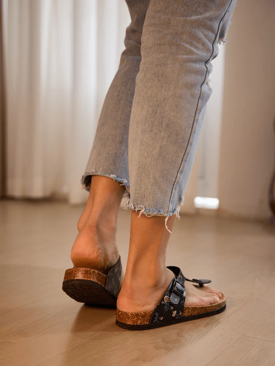 Maibulun | T-Strap Footbed Sandal - Rose - Image 5