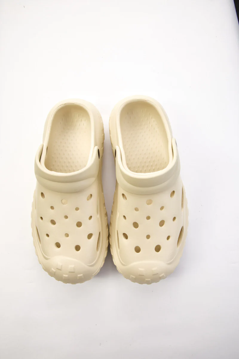 Maibulun | Zero Gravity Ultimate Light Unisex Clog - Cream - Image 9