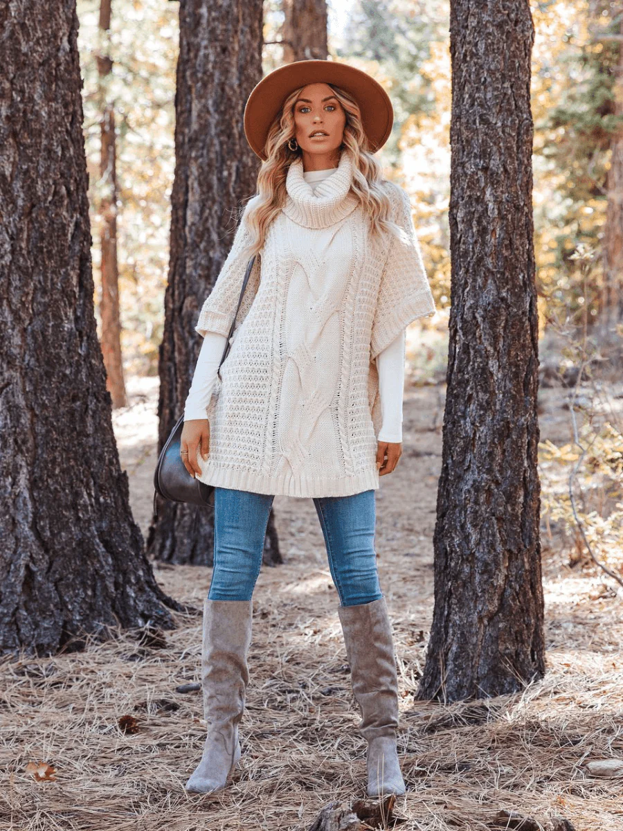 Milligan Oversized Turtleneck Sweater - Beige - Image 2