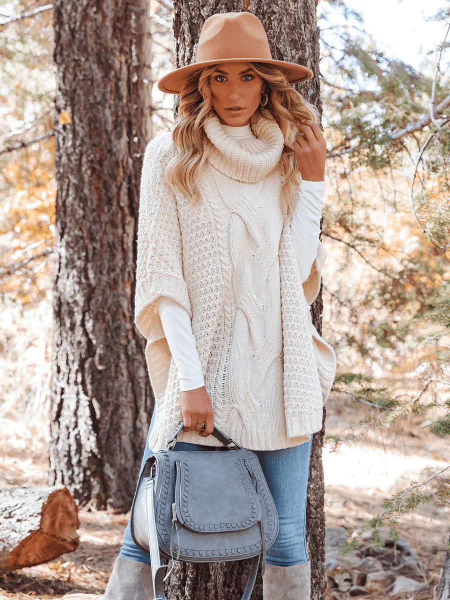 Milligan Oversized Turtleneck Sweater - Beige - Image 5