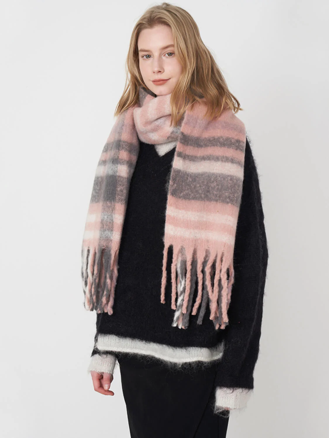 Mitchell Gradient Tassel Blanket Scarf - Pink - Image 2