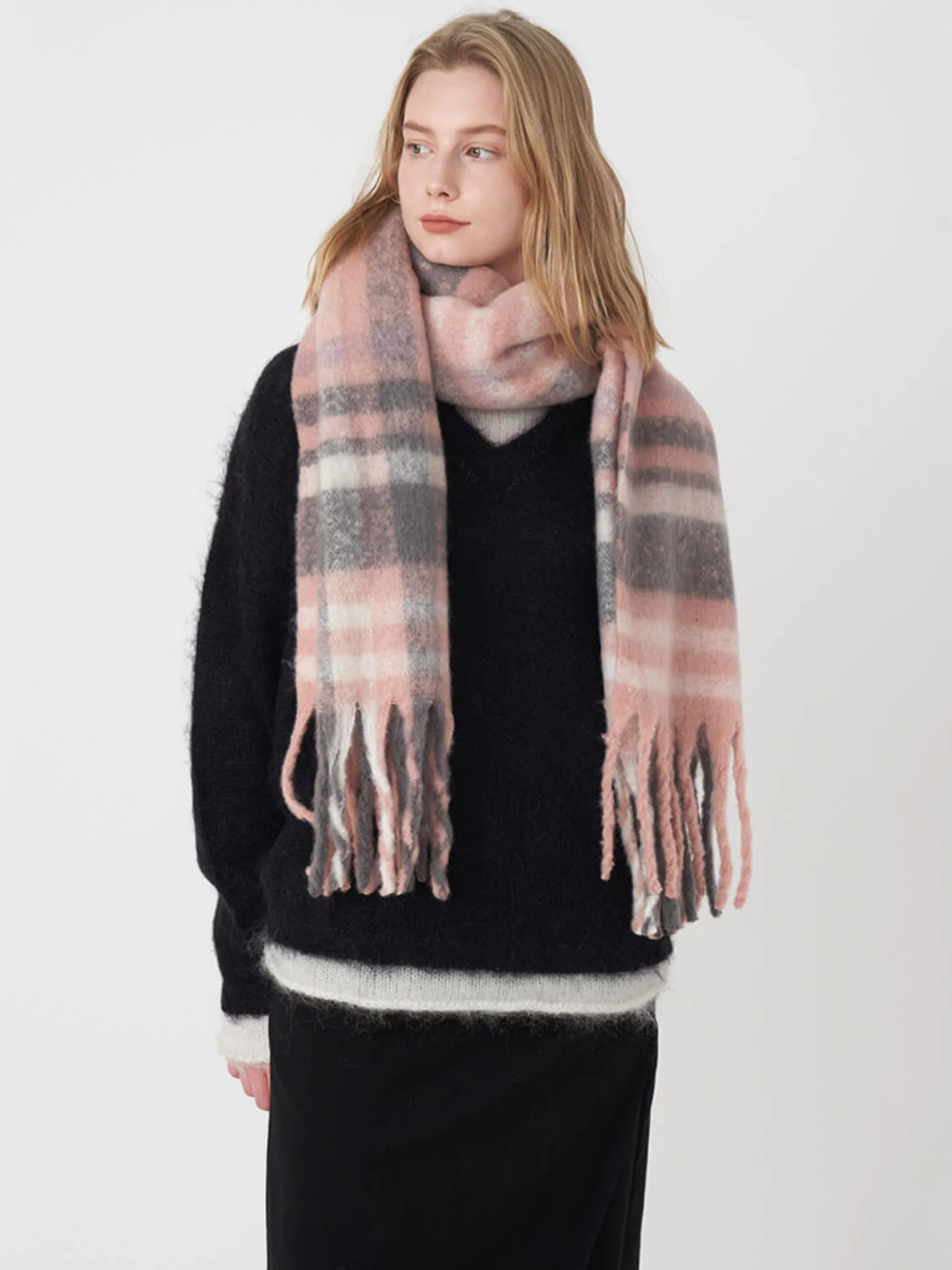 Mitchell Gradient Tassel Blanket Scarf - Pink - Image 5