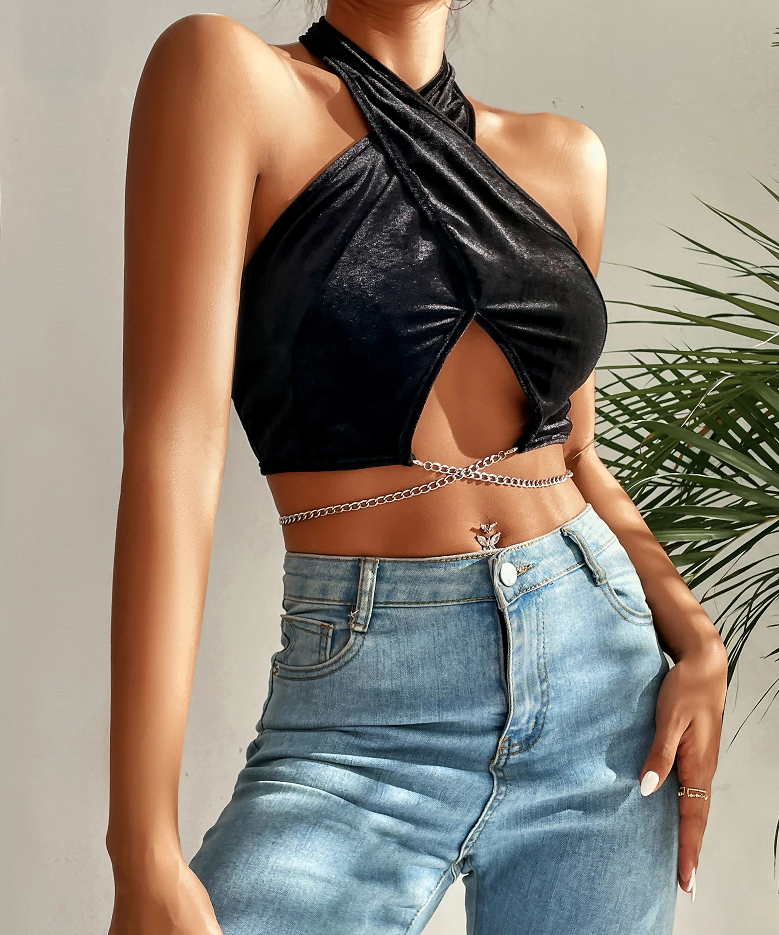 PAIGE VELVET CROP TOP - BLACK - Image 4