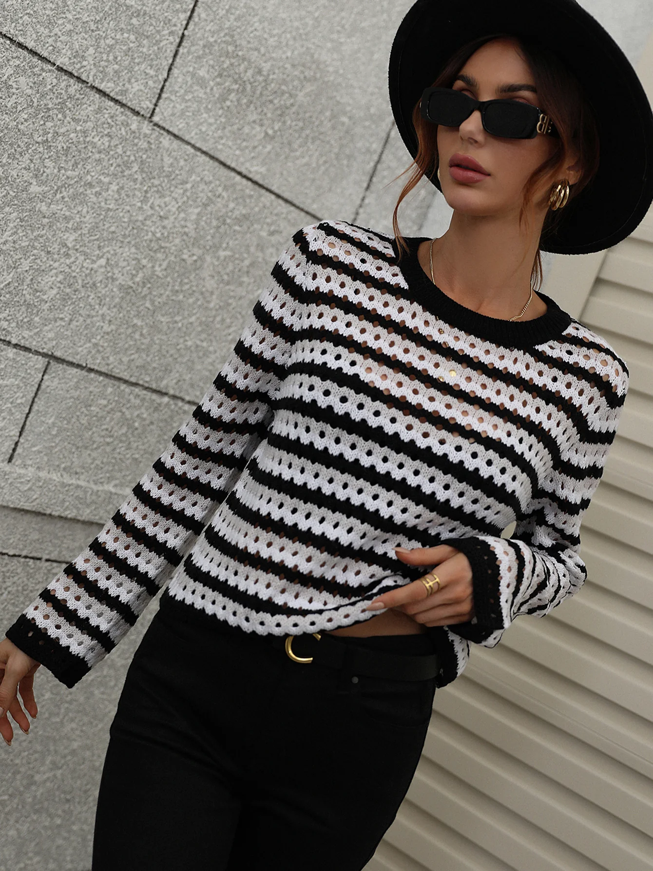 PERFORATED STRIPE PATTERN KNIT TOP - BLACK - Image 5