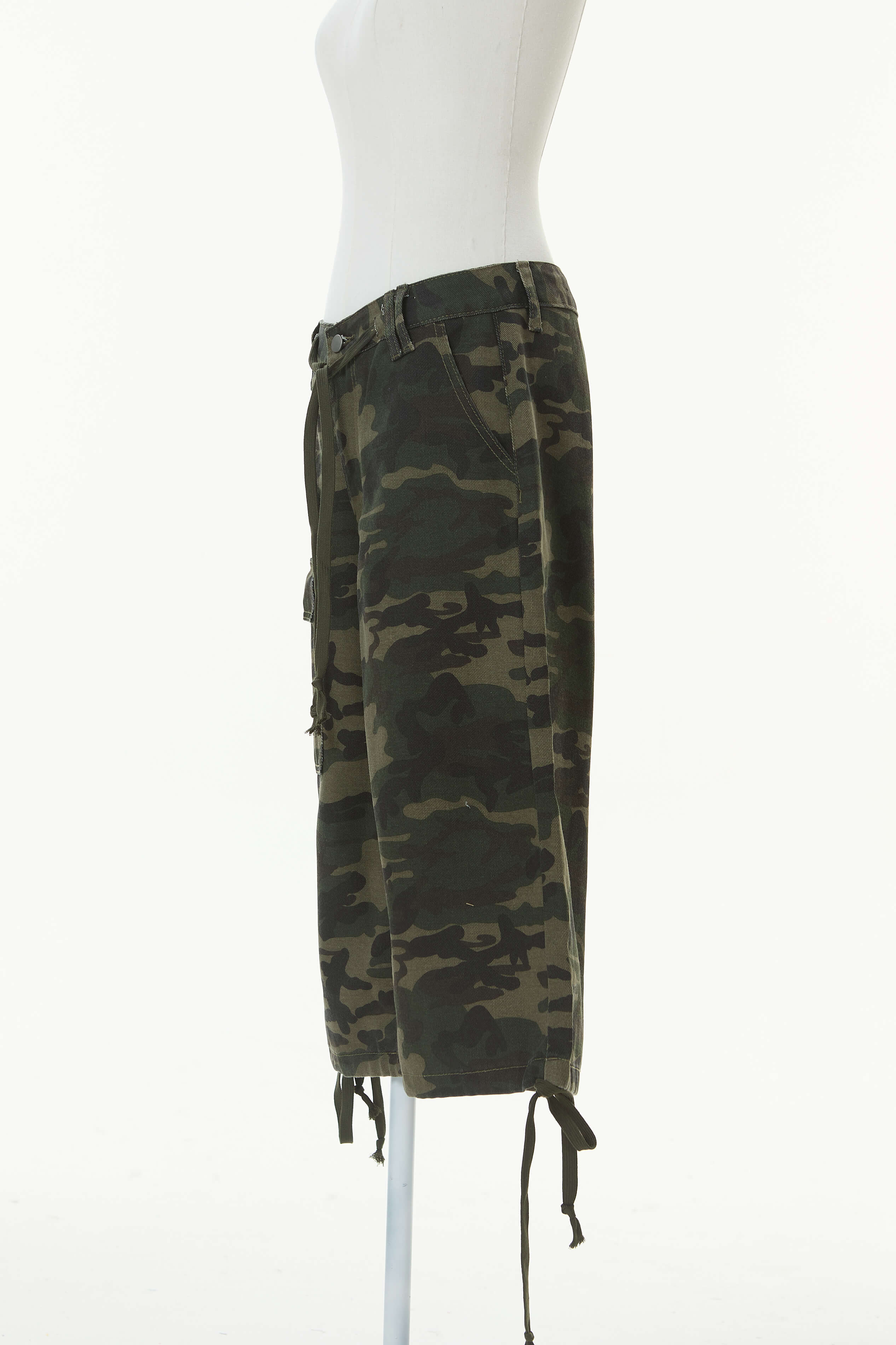 Polished Combat Rigid Camo Cargo Jean Shorts - green - Image 4