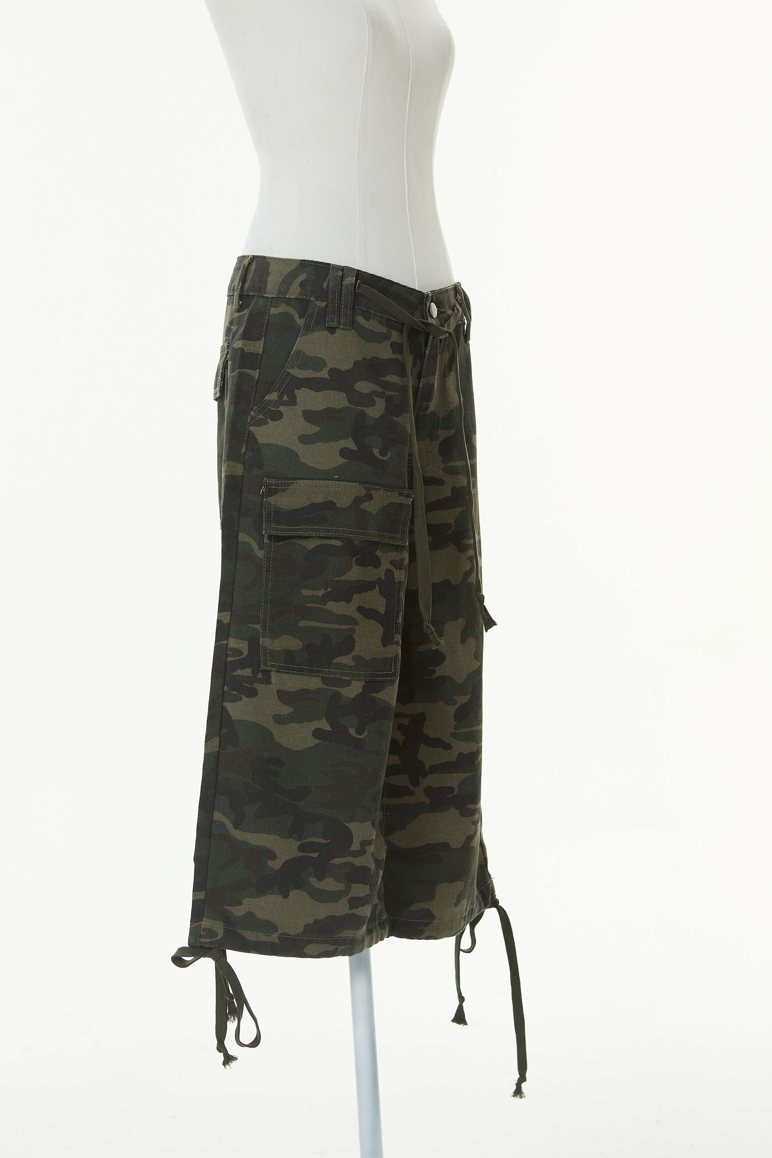 Polished Combat Rigid Camo Cargo Jean Shorts - green - Image 5