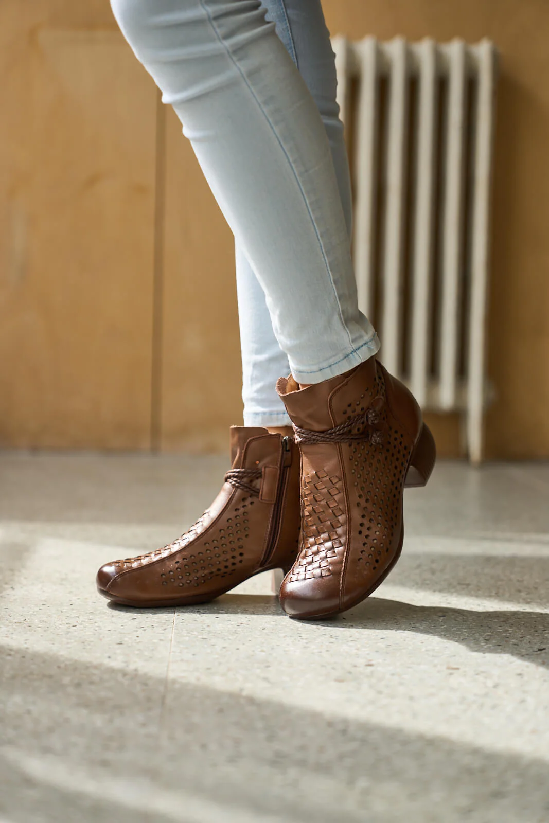 Rumour Has It | Boho Breeze Leather Ankle Boot - brown - Image 3