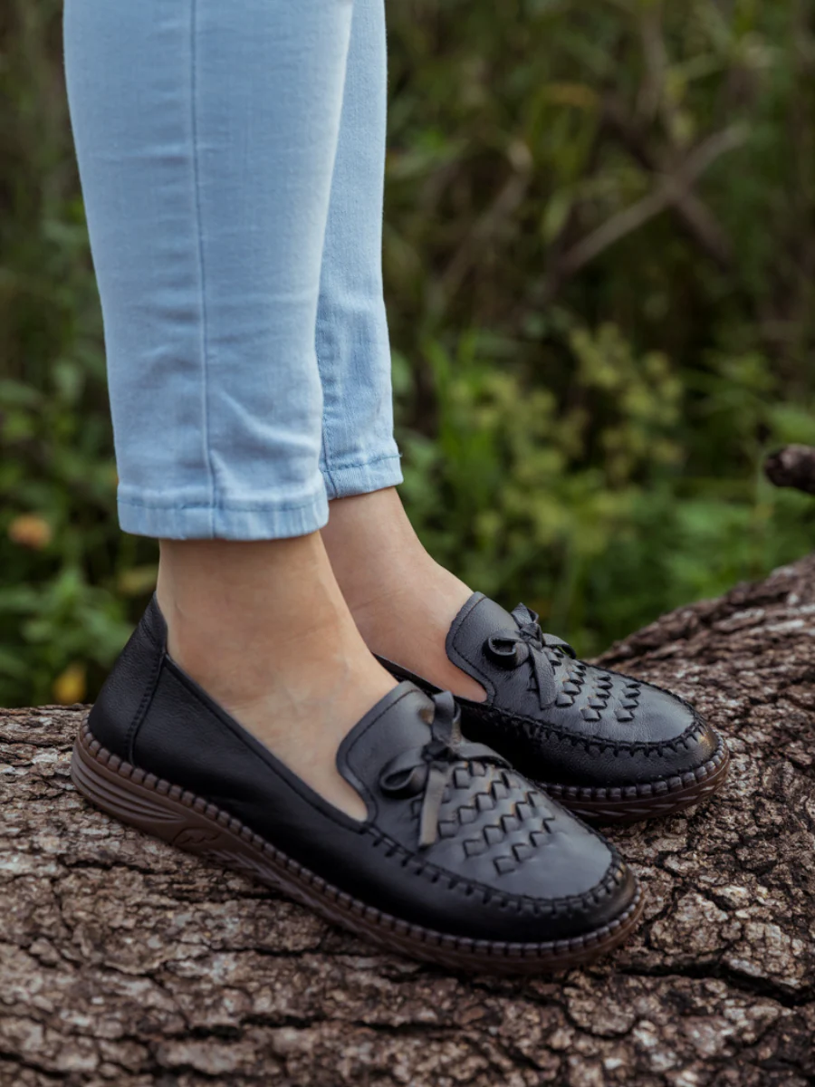 RUMOUR HAS IT| BRAIDED UPPER LEATHER LOAFER - BLACK