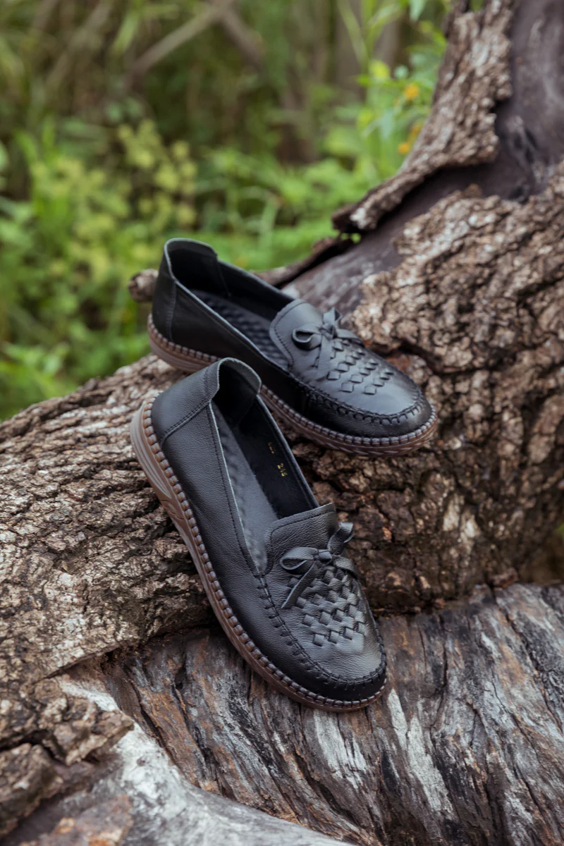 RUMOUR HAS IT| BRAIDED UPPER LEATHER LOAFER - BLACK - Image 2