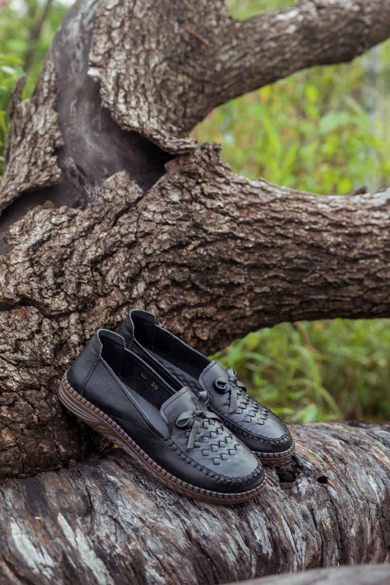 RUMOUR HAS IT| BRAIDED UPPER LEATHER LOAFER - BLACK - Image 3
