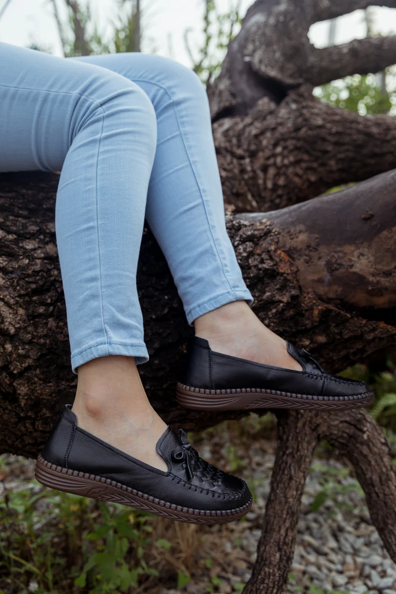 RUMOUR HAS IT| BRAIDED UPPER LEATHER LOAFER - BLACK - Image 6