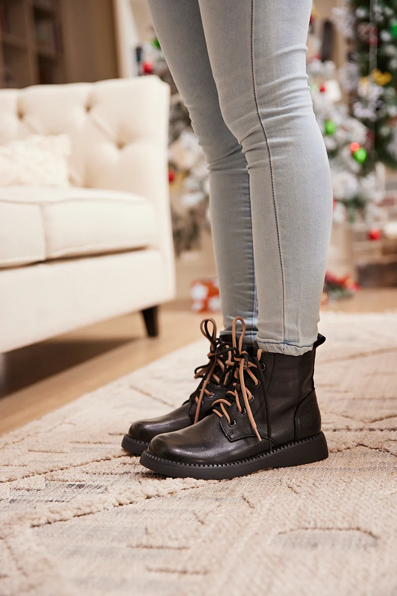 Rumour Has It | Brycen Genuine Leather Lace Up Boot - Black - Image 3