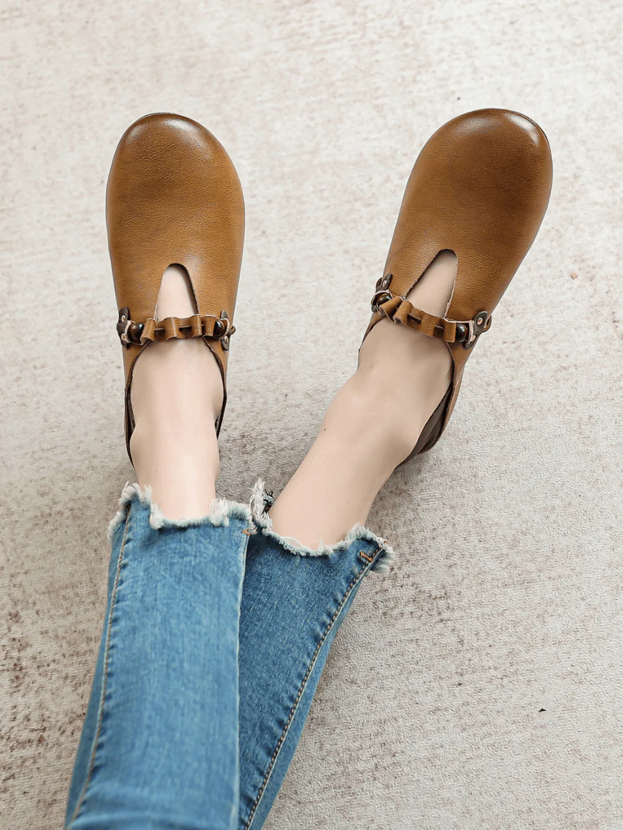 RUMOUR HAS IT| CROSS RUFFLE STRAP LEATHER SANDAL - Image 5