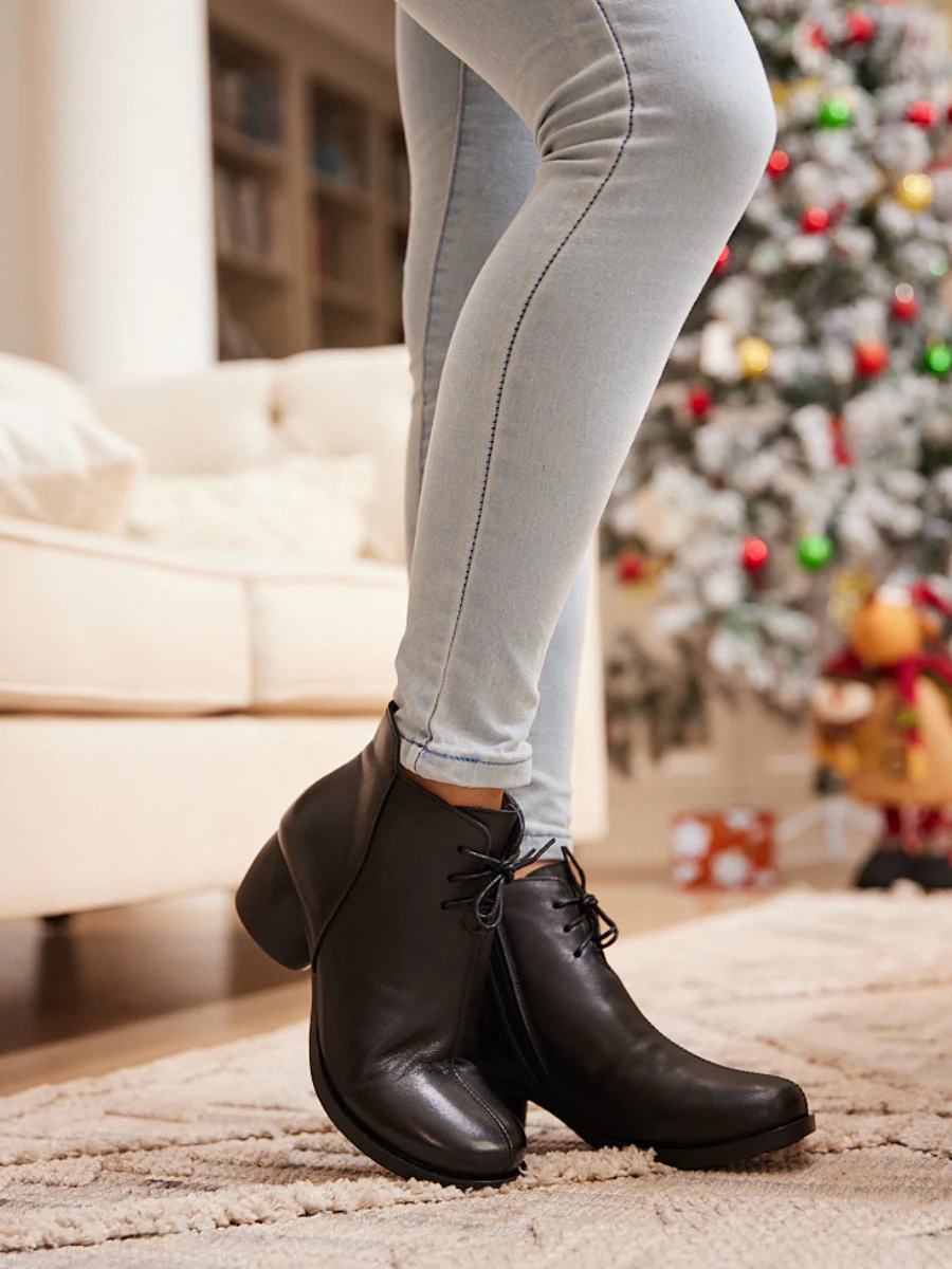 Rumour Has It | Cypress Leather Ankle Boot - Black
