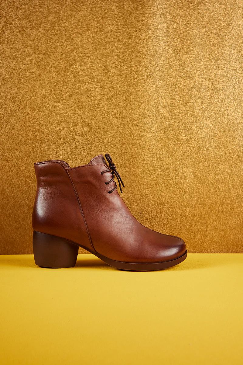 Rumour Has It | Cypress Leather Ankle Boot - Brown - Image 10