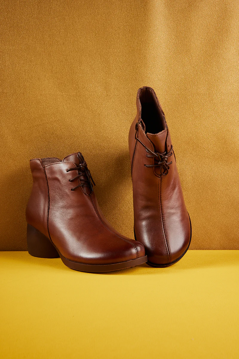 Rumour Has It | Cypress Leather Ankle Boot - Brown - Image 9