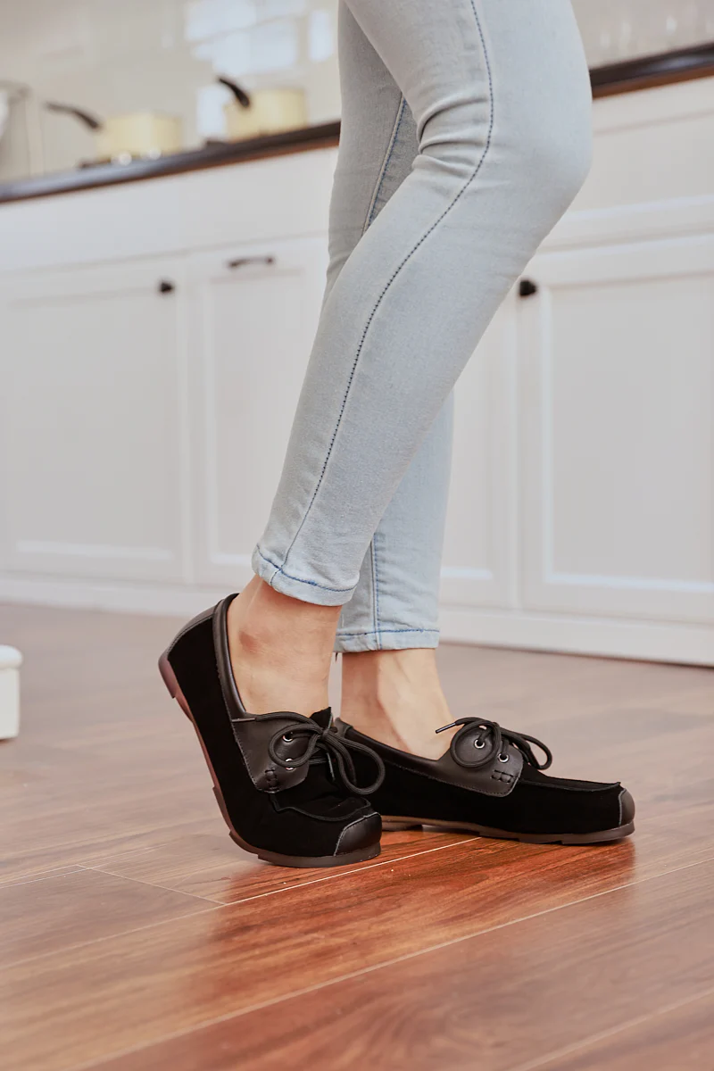 Rumour Has It | Destra Suede Moccasin - Black - Image 4