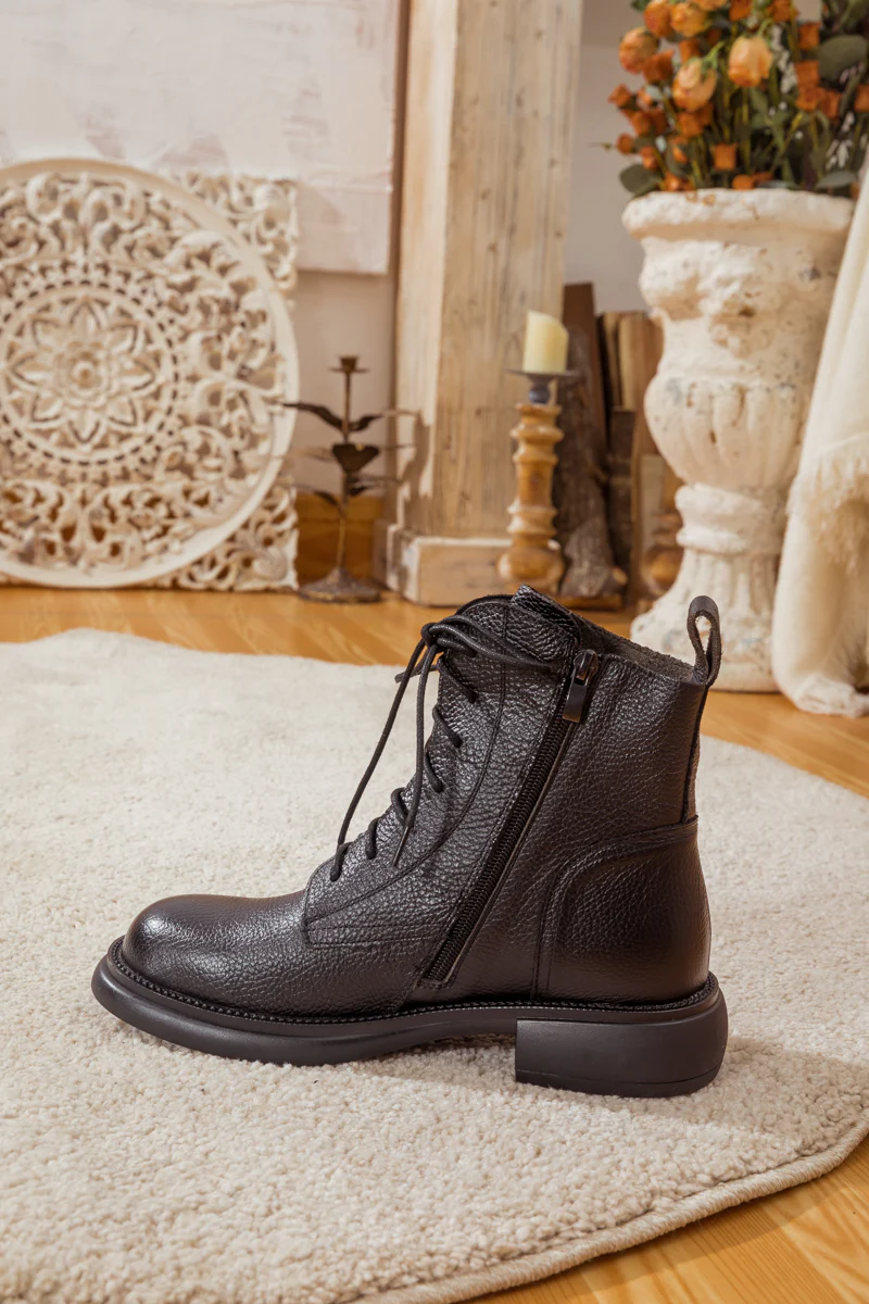 Rumour Has It | Easton Leather Combat Boots - Black - Image 10