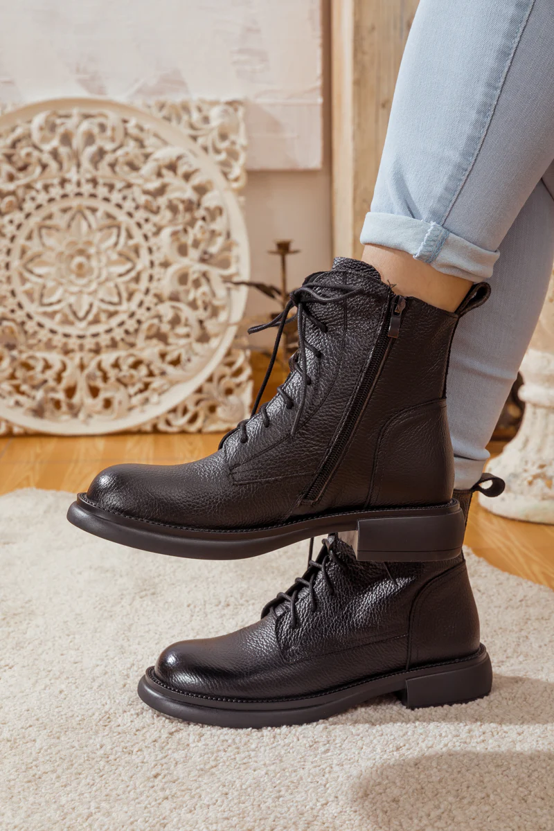 Rumour Has It | Easton Leather Combat Boots - Black - Image 5