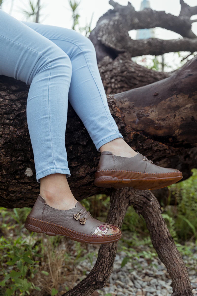 RUMOUR HAS IT| FLORAL EMBROIDERED LEATHER LOAFER - GREY - Image 6