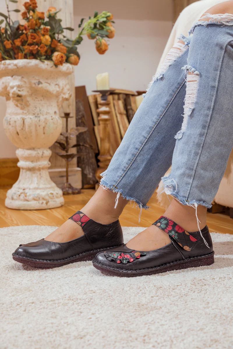 RUMOUR HAS IT| FLORAL PATTERN LEATHER MARY JANE - BLACK - Image 6