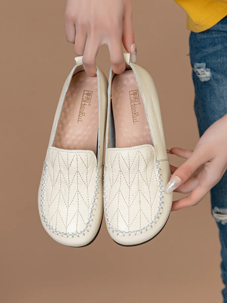 RUMOUR HAS IT| GEOMETRY STITCHING UPPER LEATHER LOAFER - CREAM - Image 2