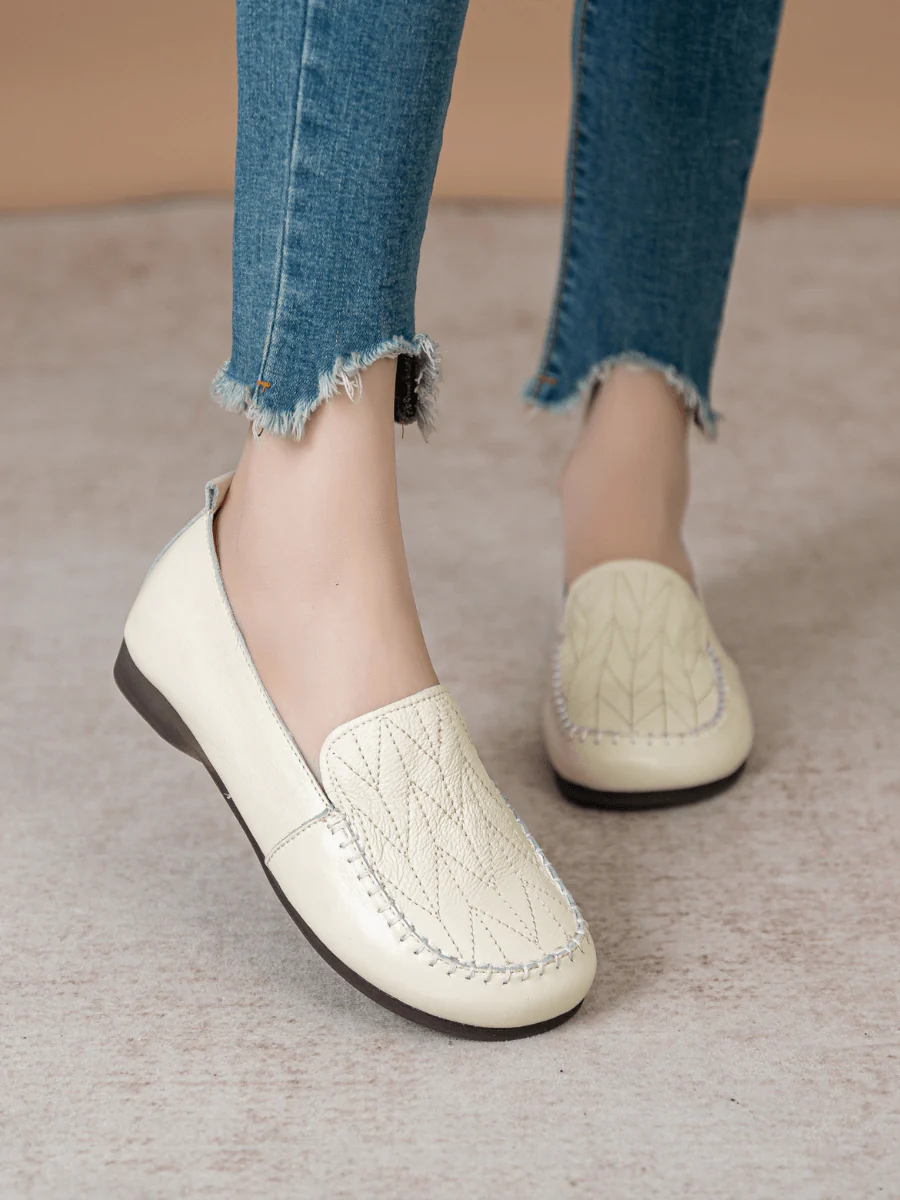 RUMOUR HAS IT| GEOMETRY STITCHING UPPER LEATHER LOAFER - CREAM - Image 5