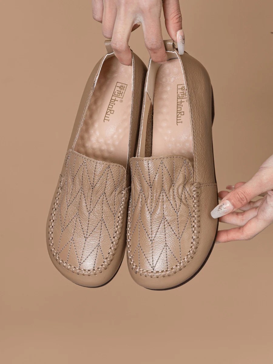 RUMOUR HAS IT| GEOMETRY STITCHING UPPER LEATHER LOAFER - TAN - Image 2