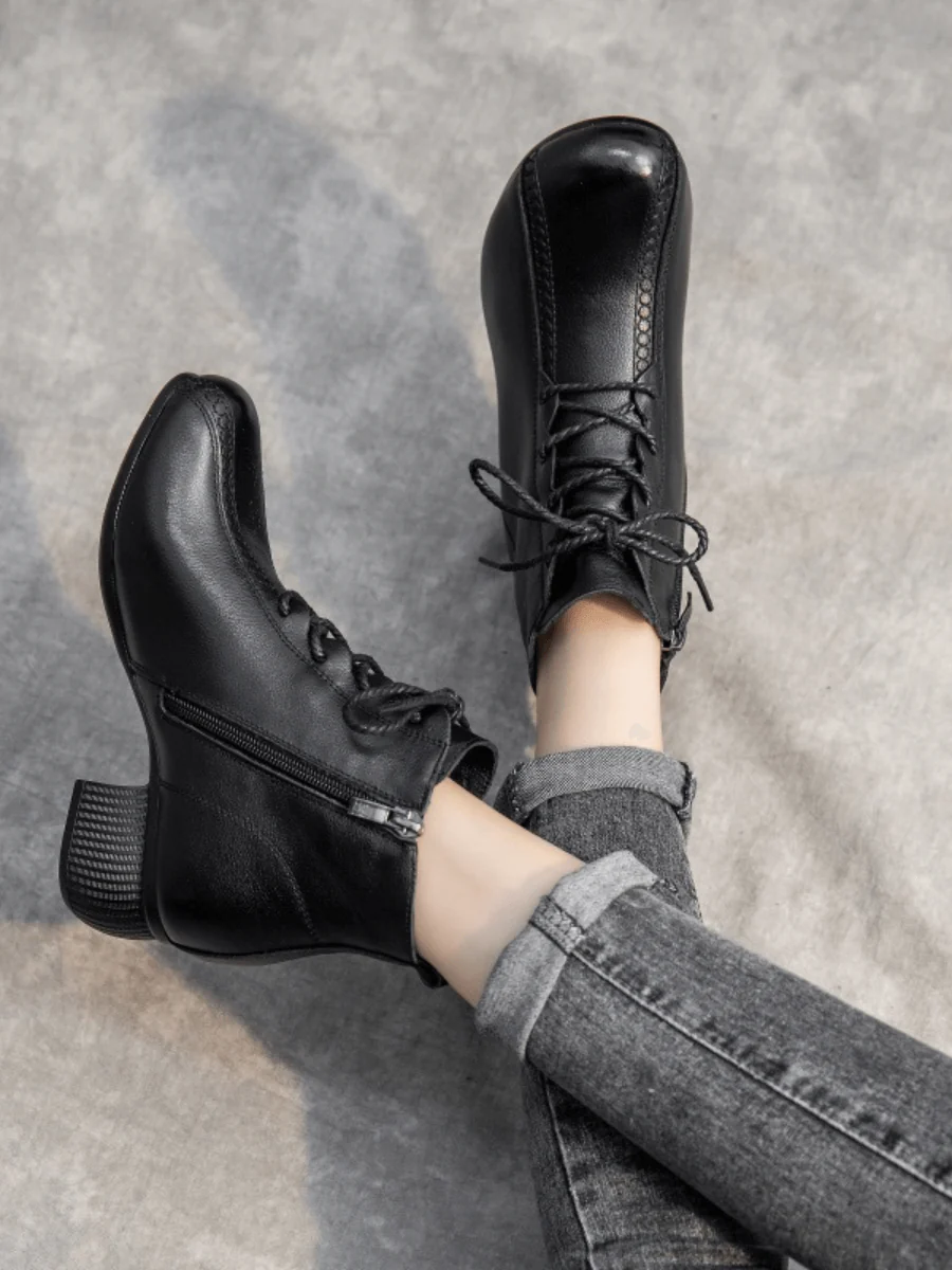 RUMOUR HAS IT | LACE-UP LEATHER ANKLE BOOTS - BLACK - Image 5