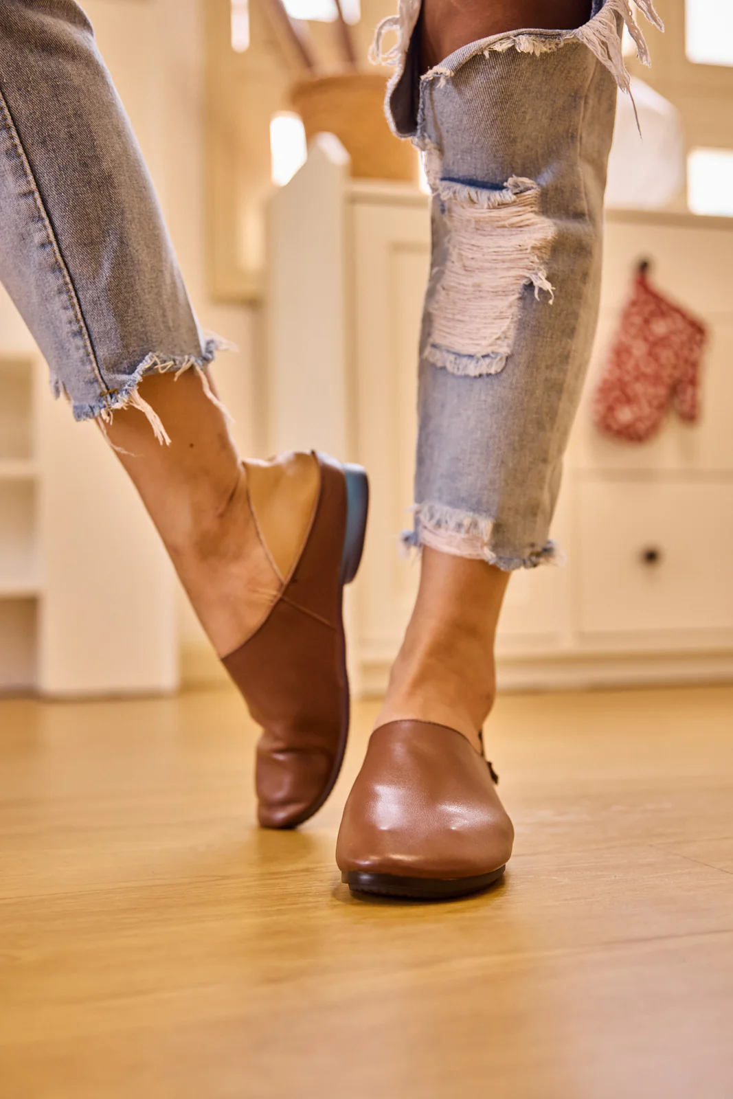 Rumour Has It | Livia Leather Flats - Tan - Image 3