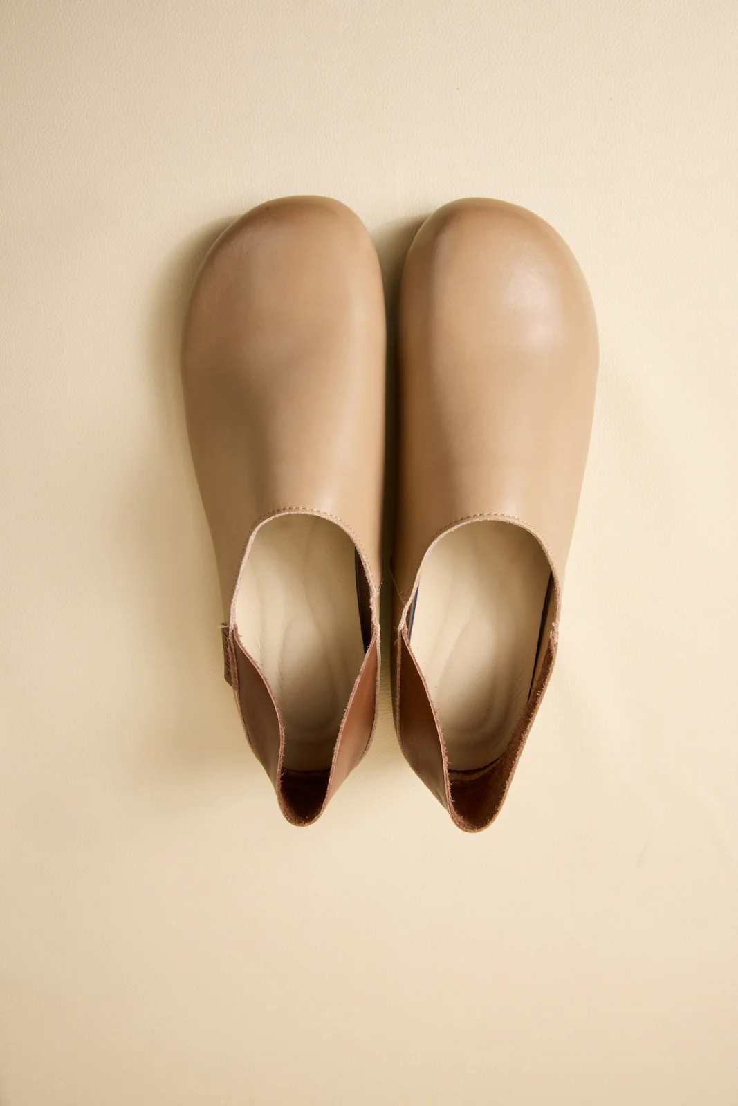 Rumour Has It | Livia Leather Flats - Taupe - Image 10