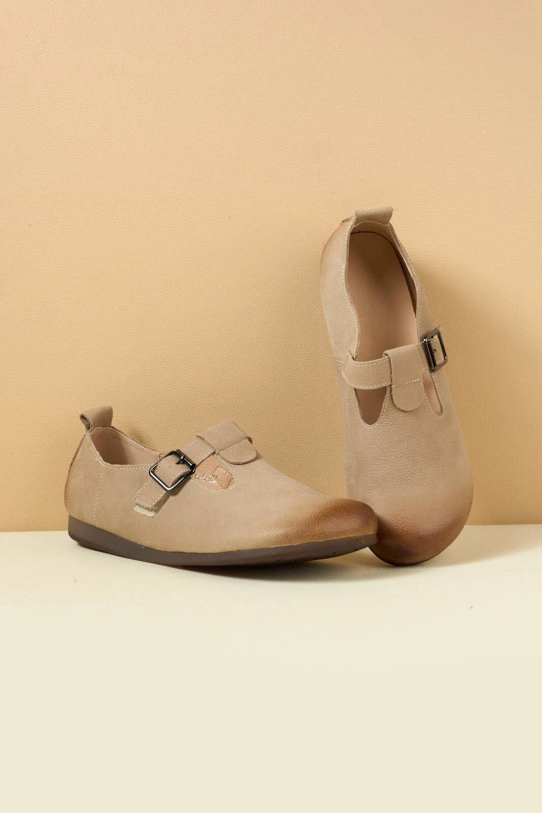 Rumour Has It | Marley Leather Clog - khaki - Image 11