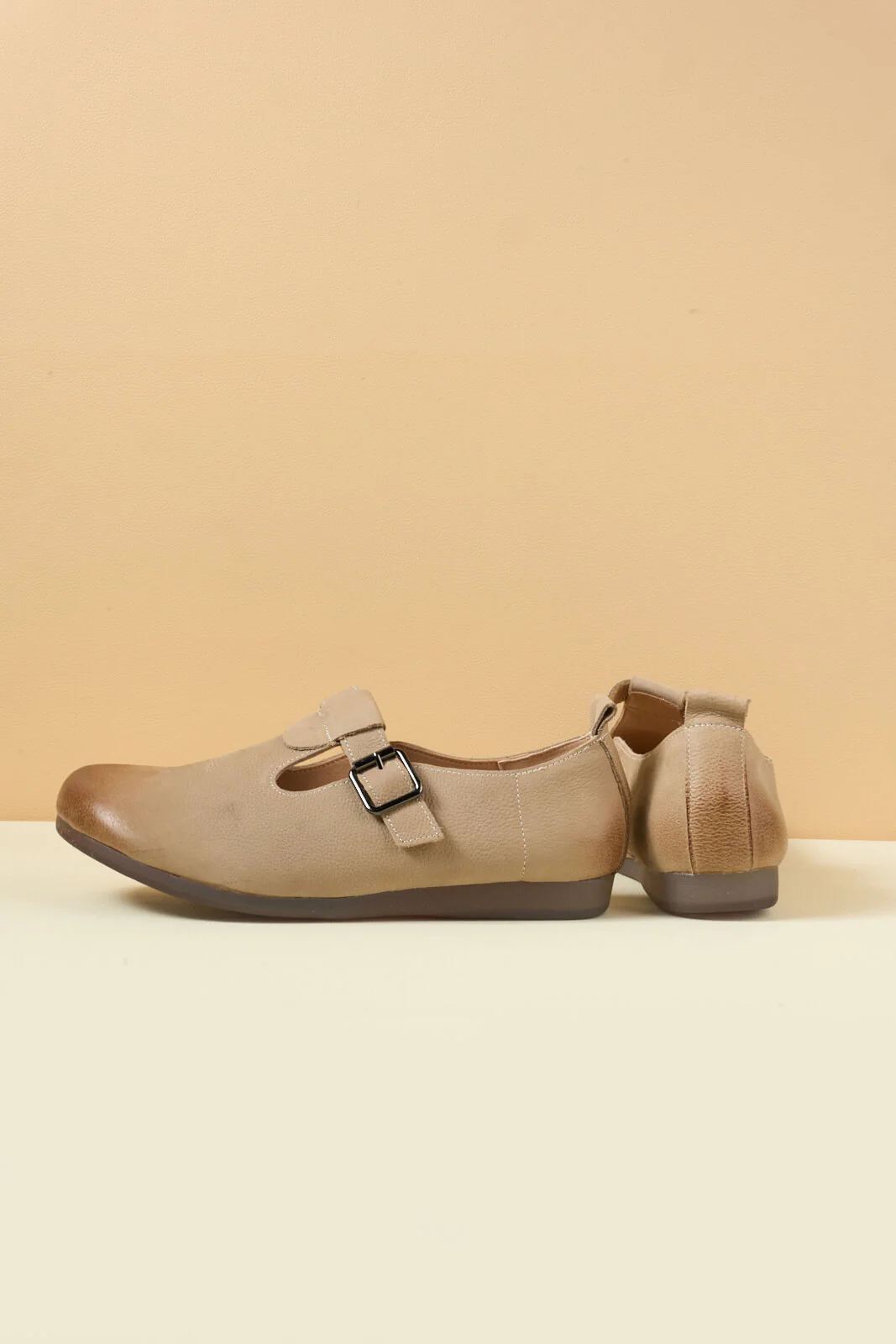 Rumour Has It | Marley Leather Clog - khaki - Image 13