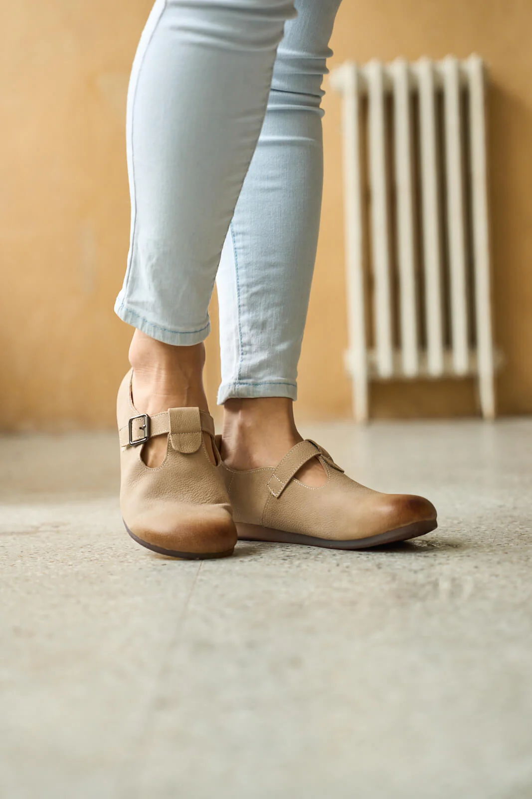 Rumour Has It | Marley Leather Clog - khaki - Image 4