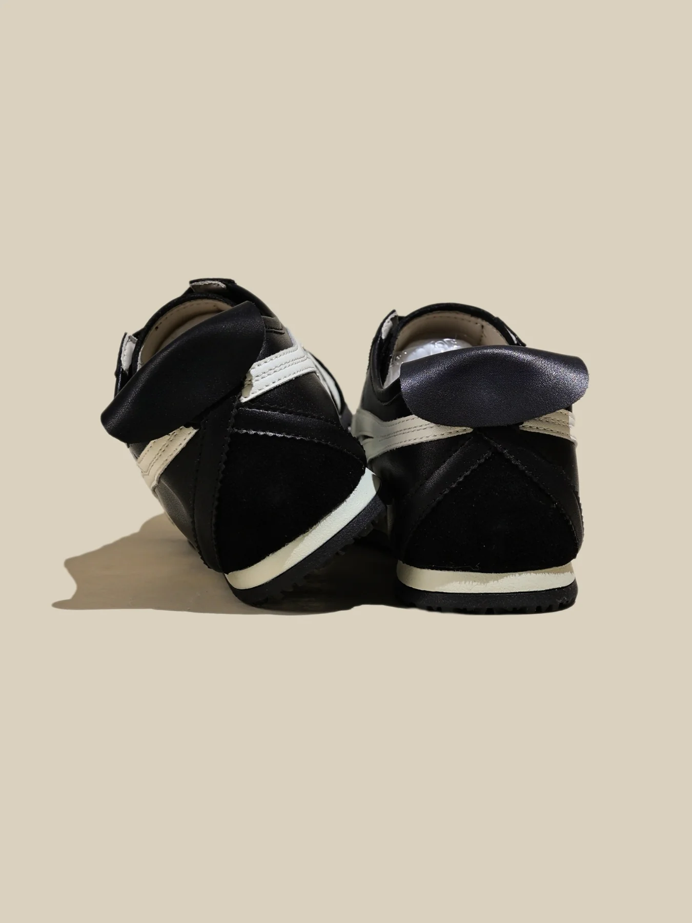 Rumour Has It | Maxine Contrast Strap Leather Sneaker - black - Image 7