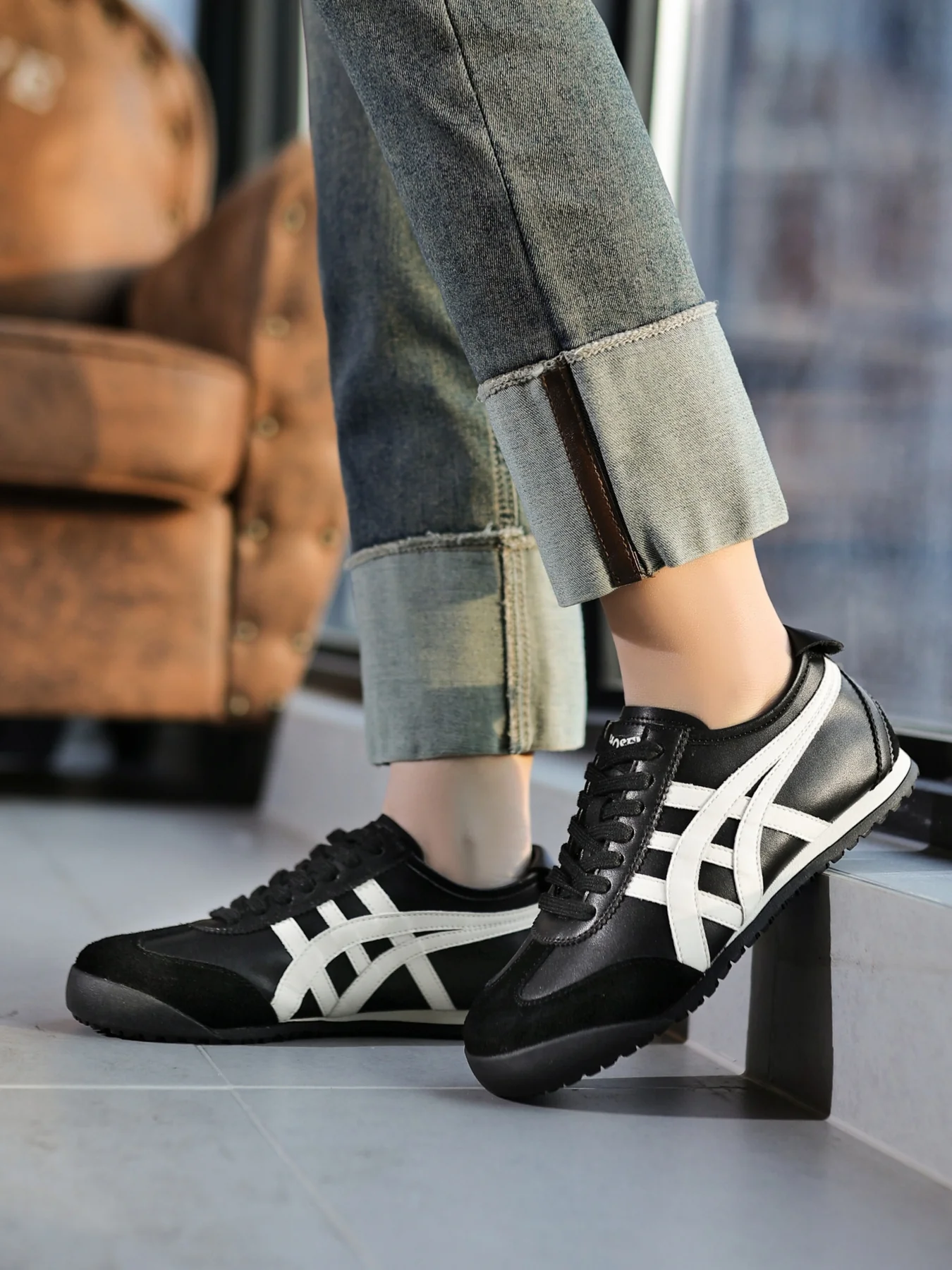 Rumour Has It | Maxine Contrast Strap Leather Sneaker - black - Image 9