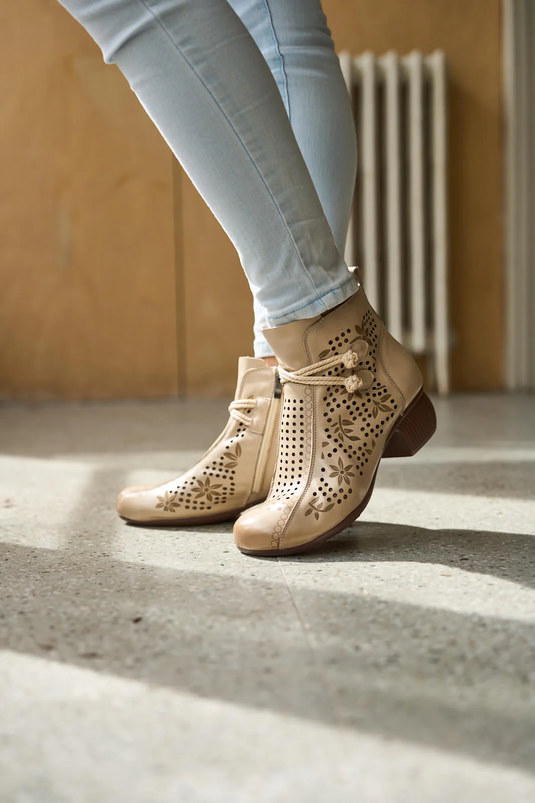 Rumour Has It | Mirina Perforated Leather Ankle Boot - cream - Image 4