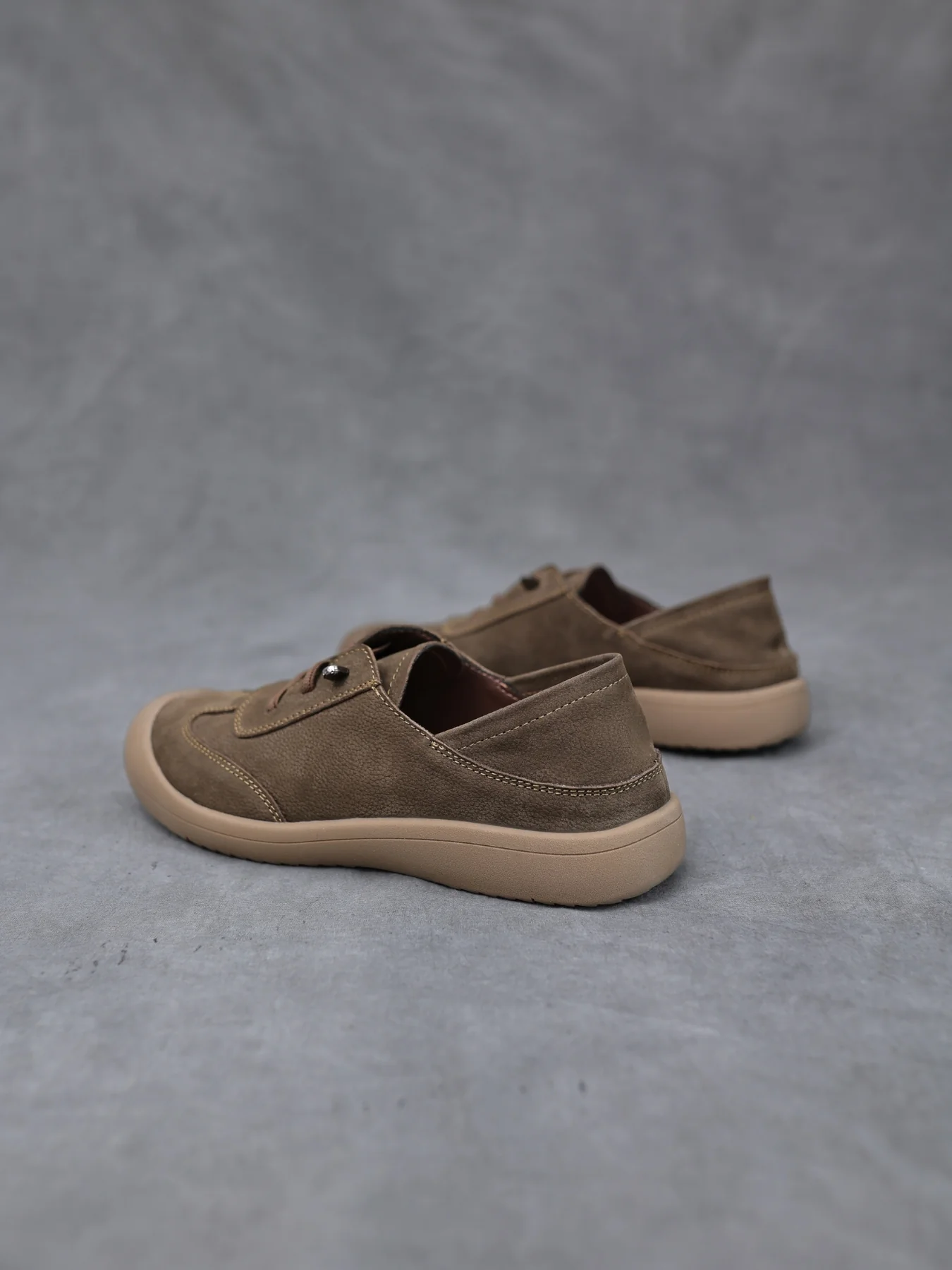 Rumour Has It | Nella Contrast Leather Casual Sneaker - olive - Image 4