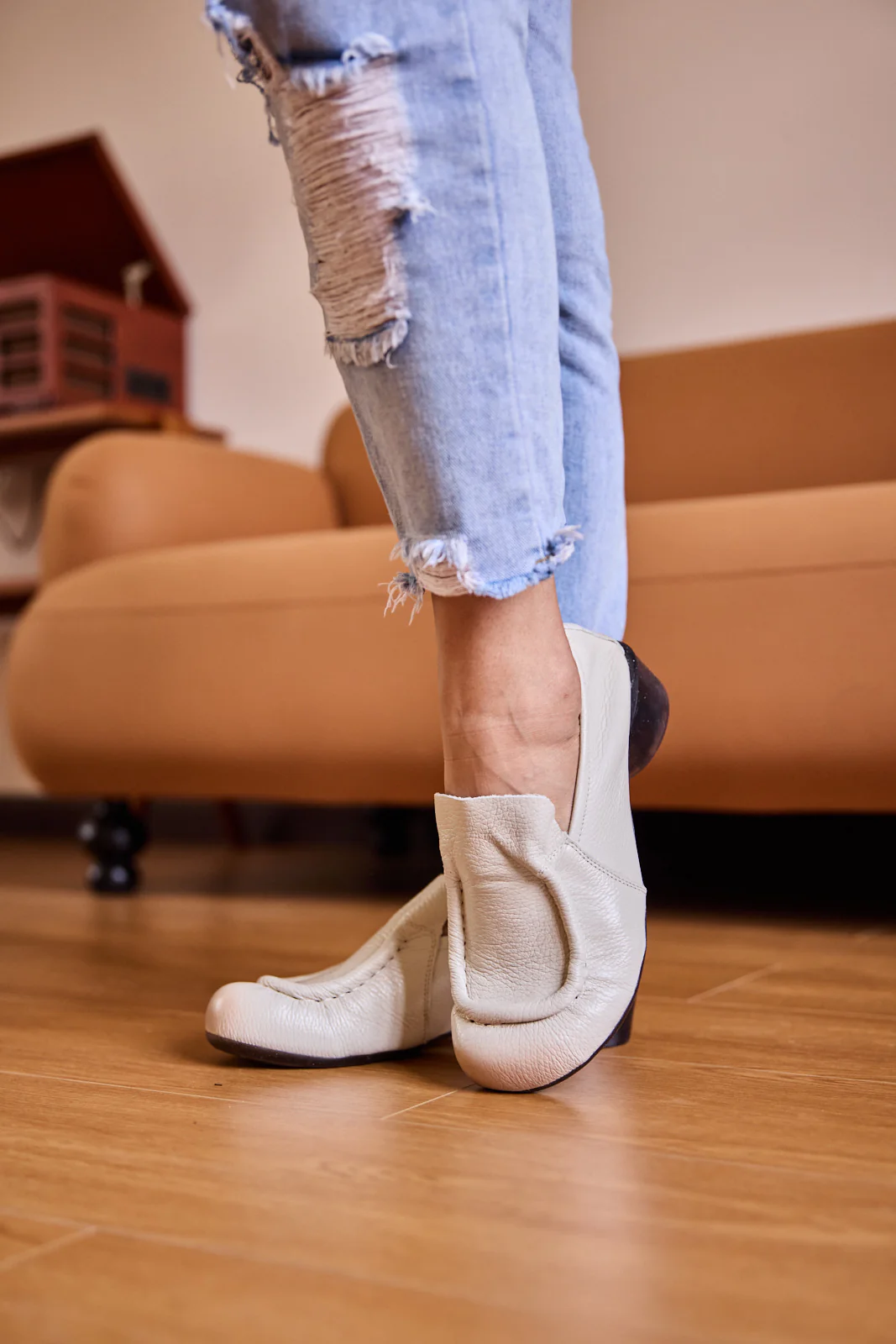 Rumour Has It | Nolita Leather Loafer - Cream - Image 4
